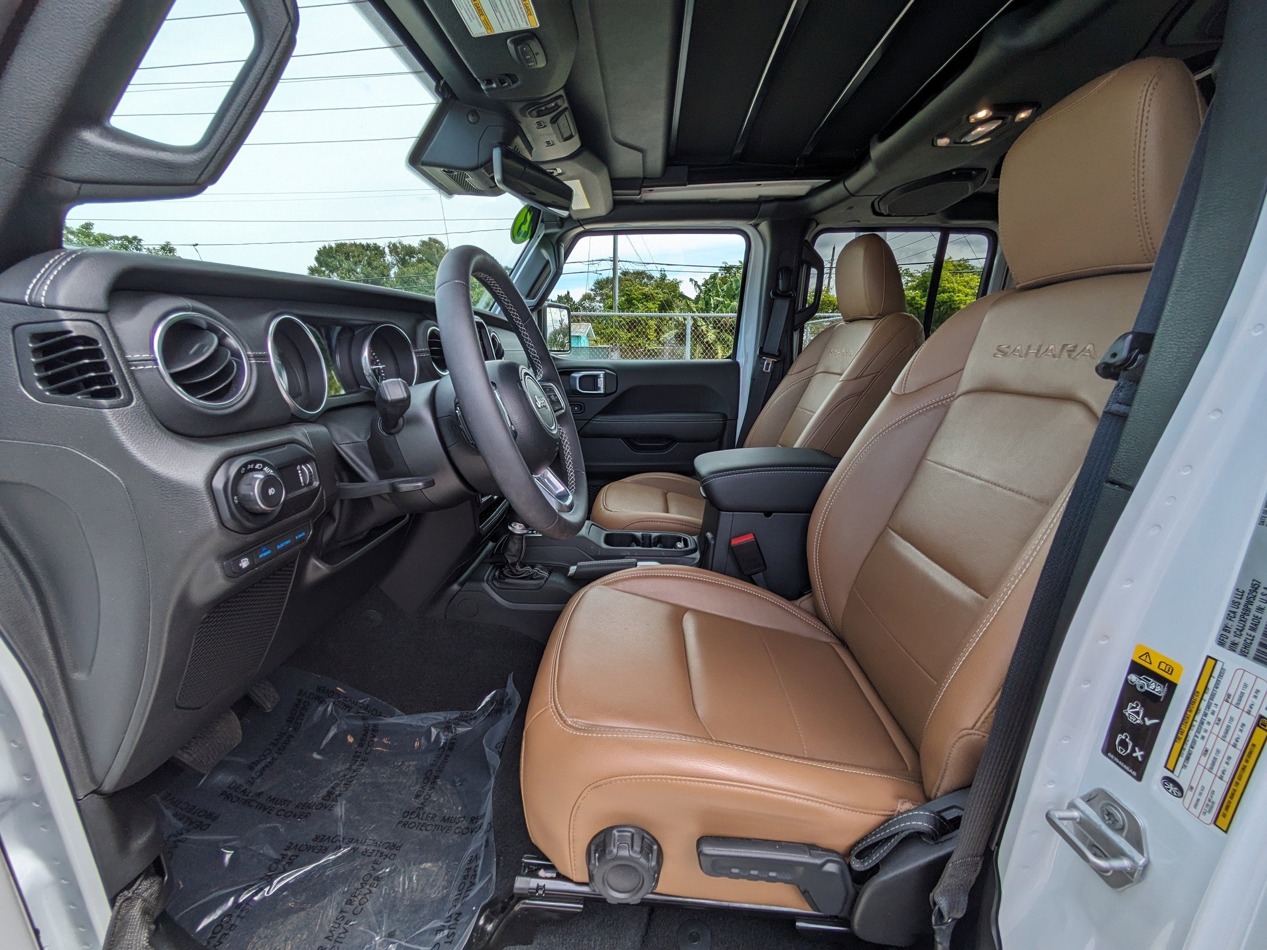 2023 Jeep Wrangler Sahara 4xe photo 20