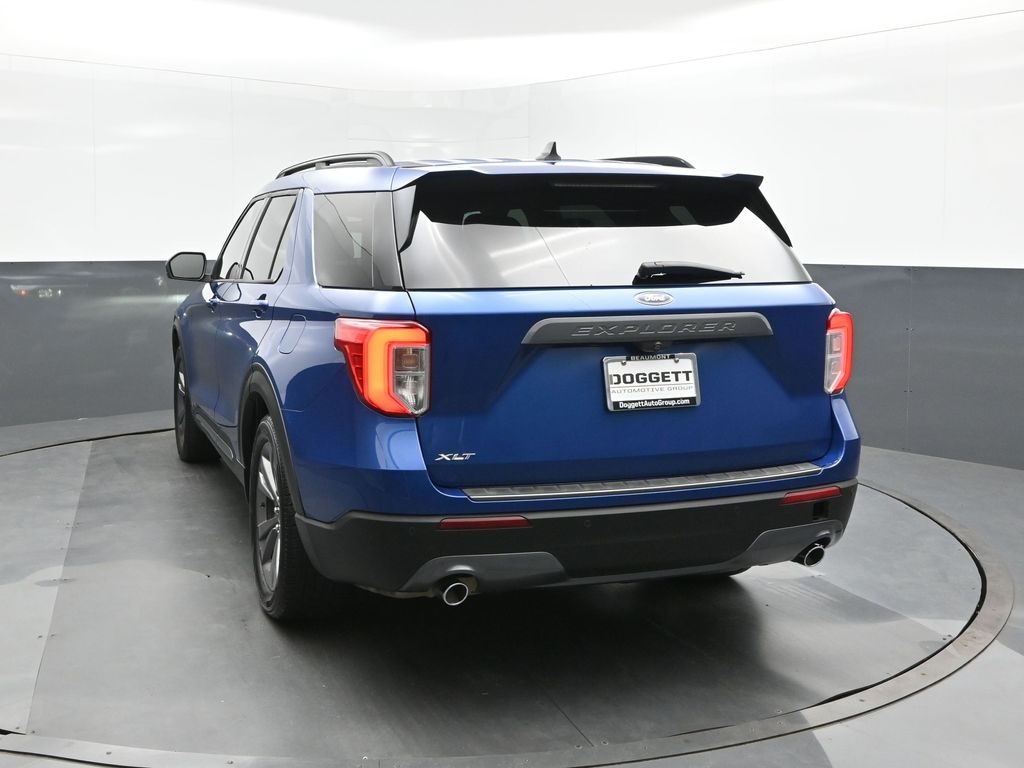 2021 Ford Explorer XLT photo 4