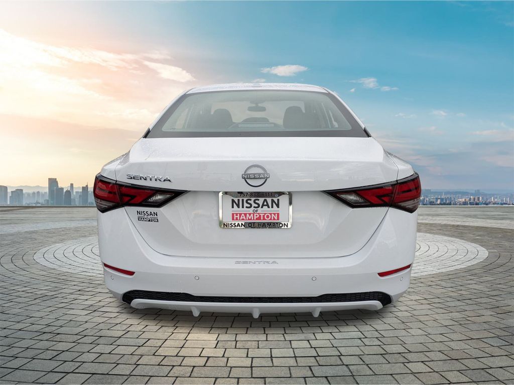 2025 Nissan Sentra SV photo 4