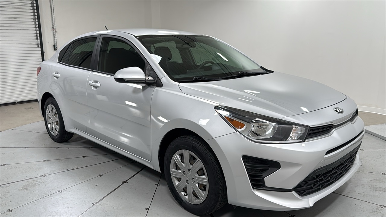 2021 Kia Rio LX photo 3