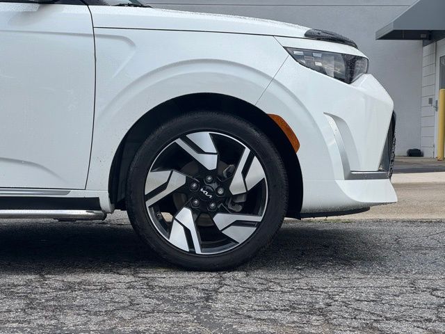 2025 Kia Soul GT-Line photo 3