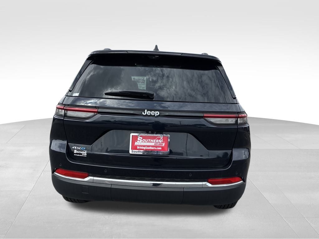 2024 Jeep Cherokee Limited 4xe photo 4