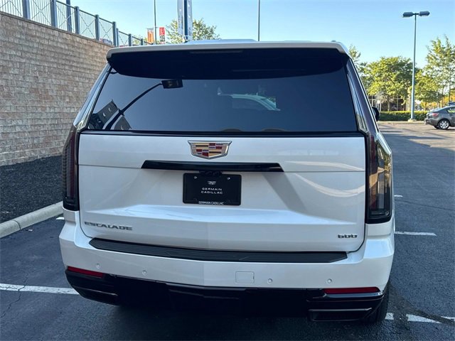 2025 Cadillac Escalade Sport photo 2