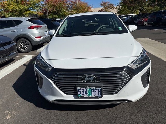 2017 Hyundai Ioniq SEL photo 2