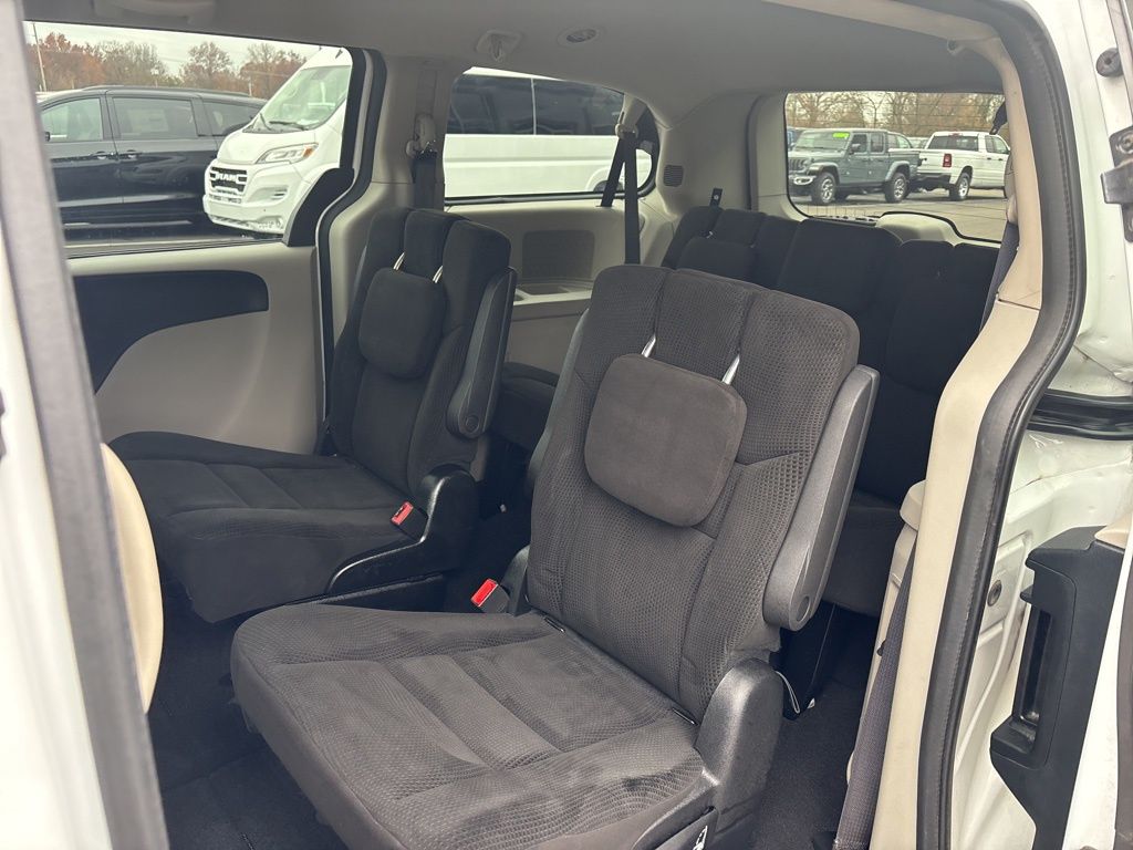 Used 2016 Dodge Grand Caravan SXT with VIN 2C4RDGCG4GR218715 for sale in Cuyahoga Falls, OH