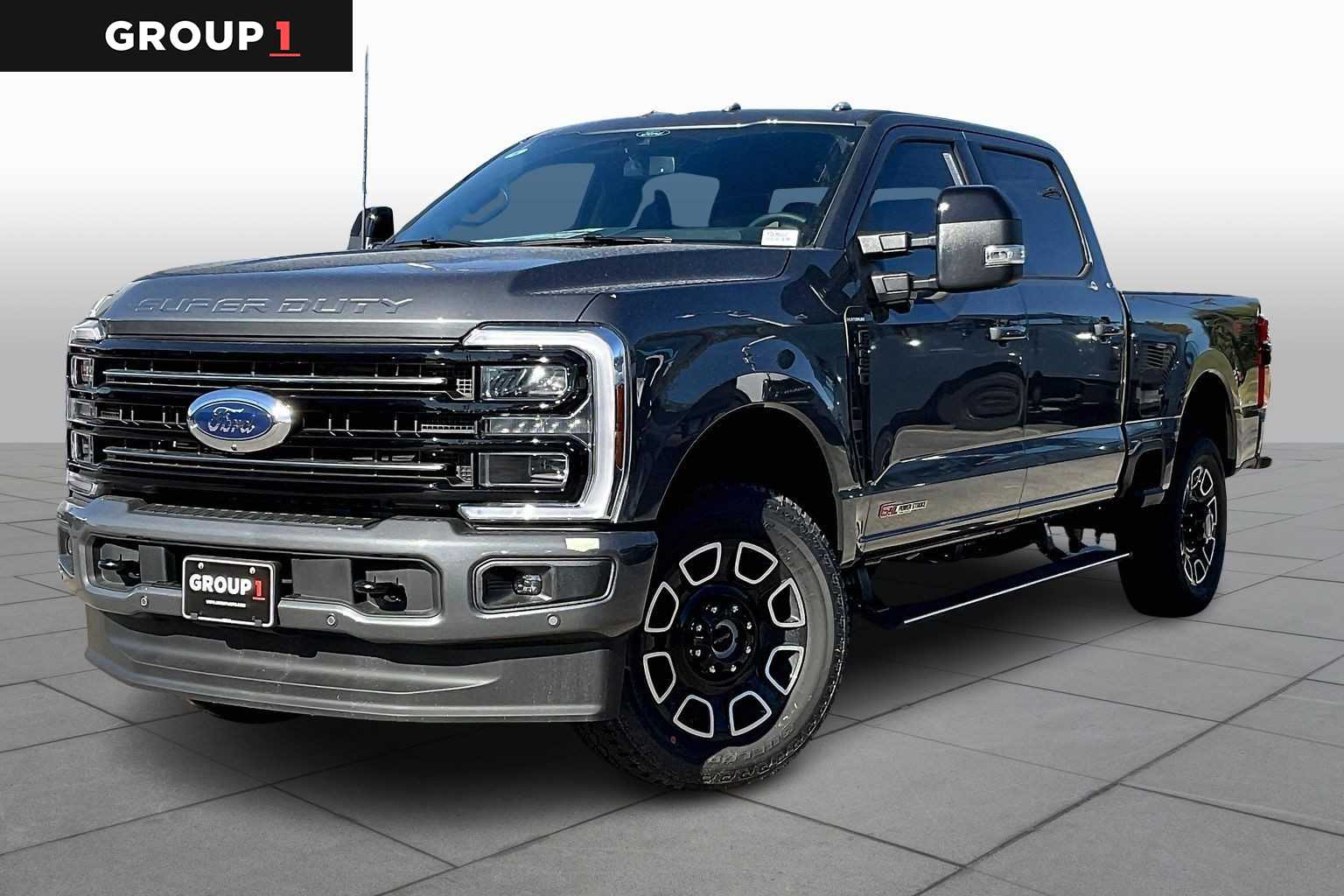 2026 Ford F-250 Super Duty Platinum's photo