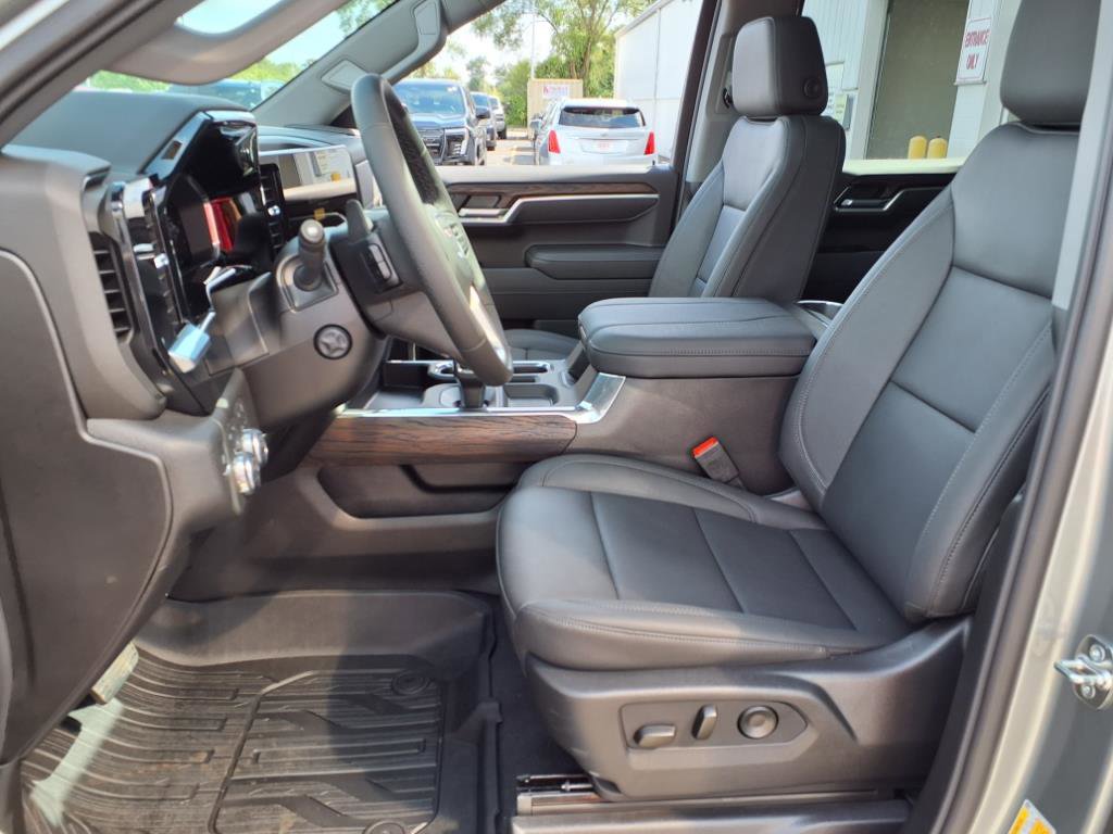2026 Gmc Sierra 1500 SLT photo 4