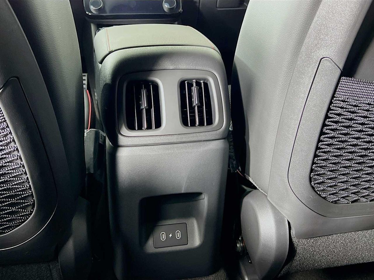 2025 Hyundai Tucson Hybrid N Line photo 12