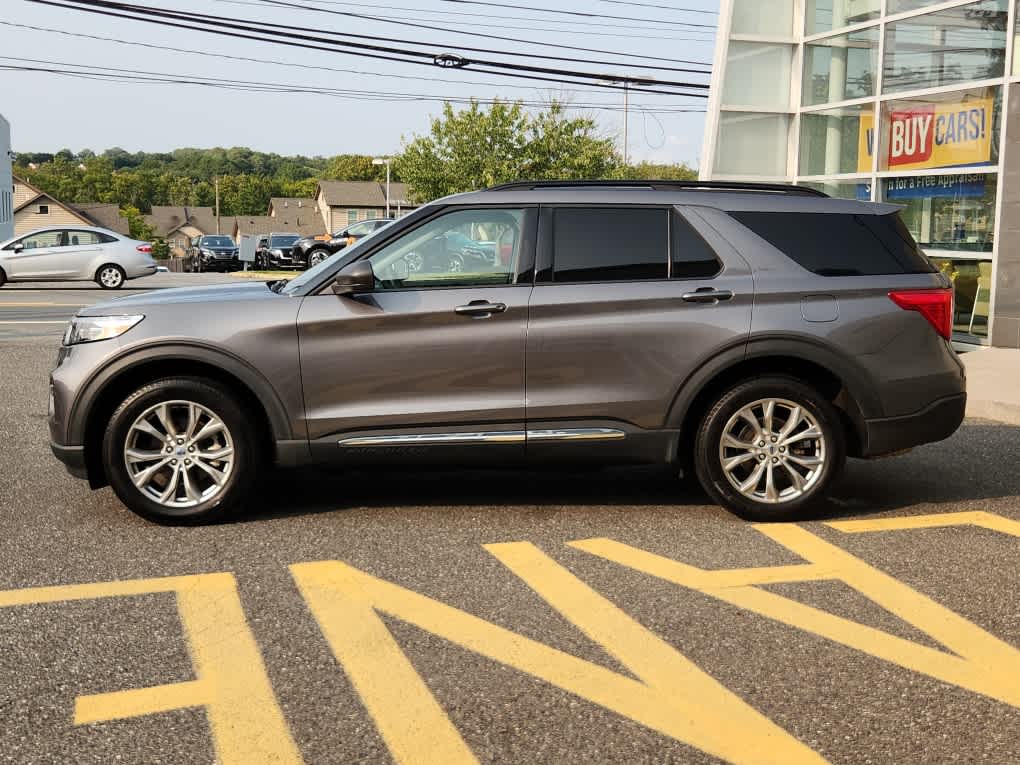 2023 Ford Explorer XLT photo 5