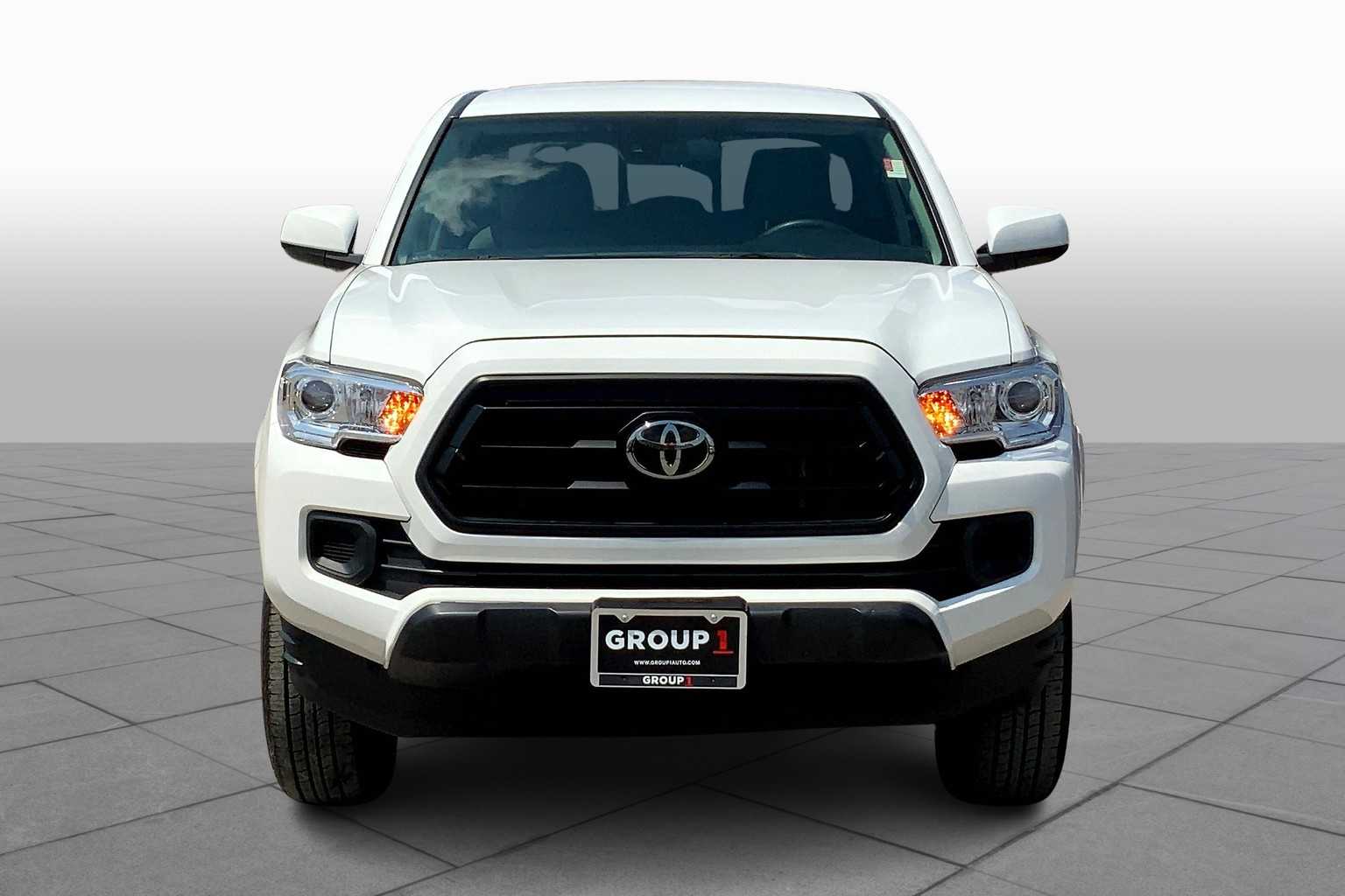 2023 Toyota Tacoma SR 4x4 photo 3