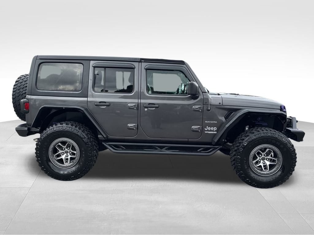 2020 Jeep Wrangler Unlimited Sahara photo 6
