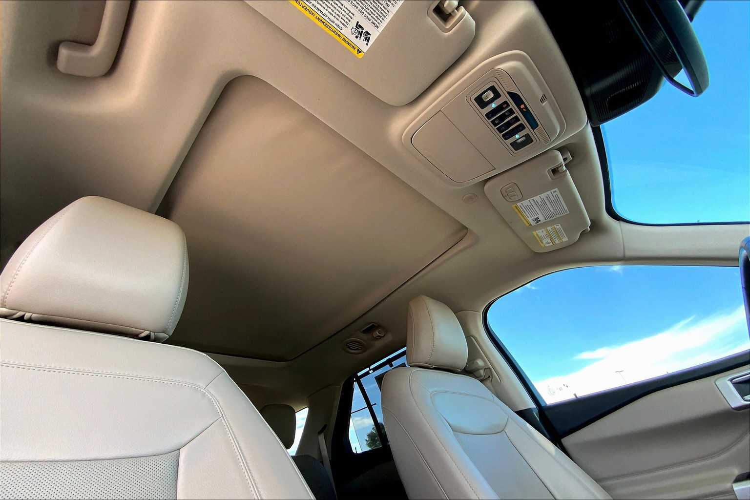 2021 Ford Explorer Limited photo 13
