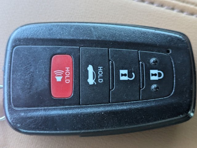 2022 Toyota Avalon Touring photo 30