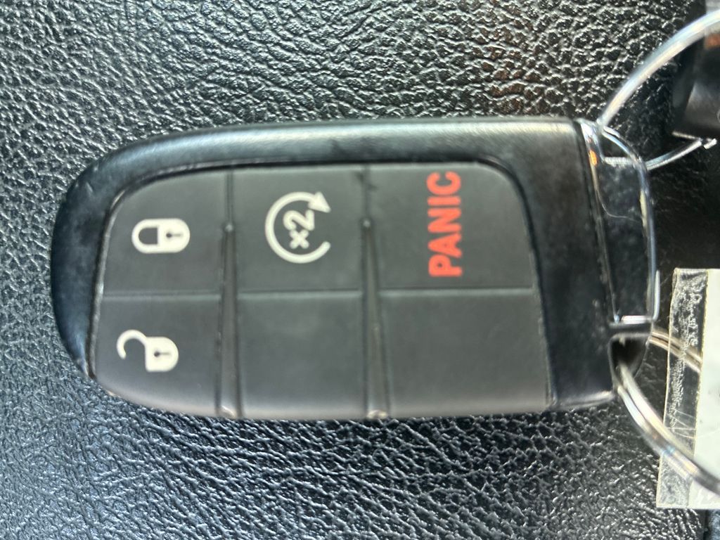2023 Jeep Compass Limited photo 24
