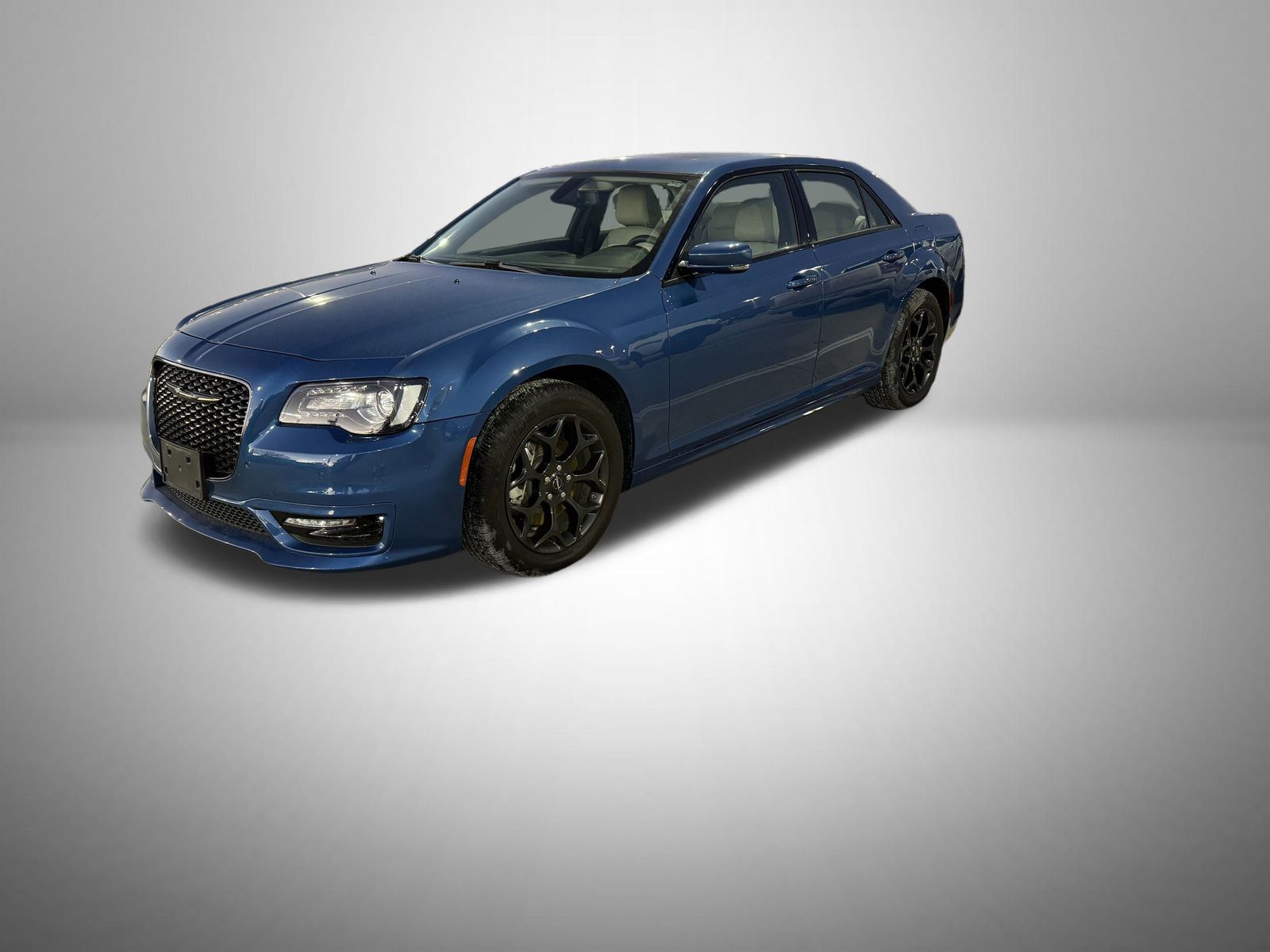 2023 Chrysler 300 Touring L's photo
