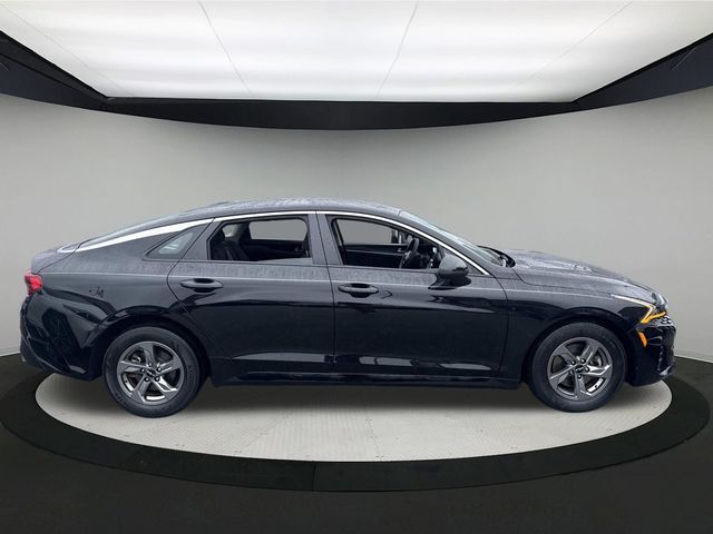 2023 Kia K5 LXS photo 2