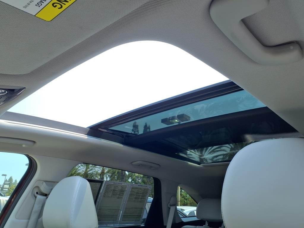 2024 Kia Sorento SX photo 22