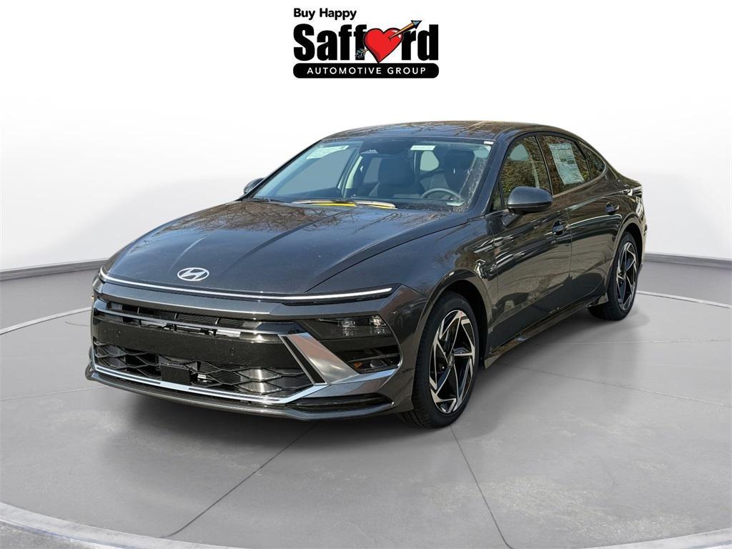 2026 Hyundai Sonata SEL's photo