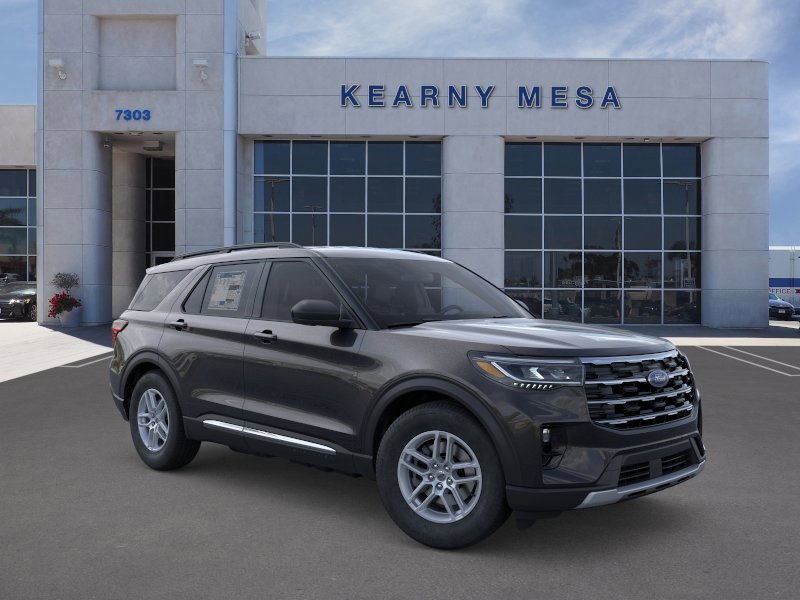 2025 Ford Explorer photo 6