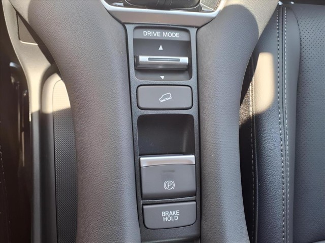 2026 Honda HR-V EX-L photo 18