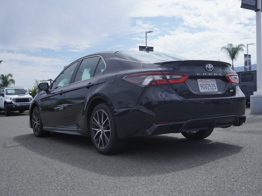 2023 Toyota Camry SE photo 5
