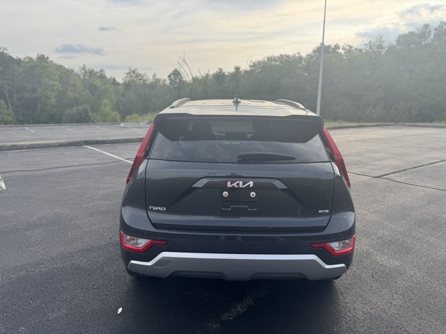 2025 Kia Niro EX photo 4