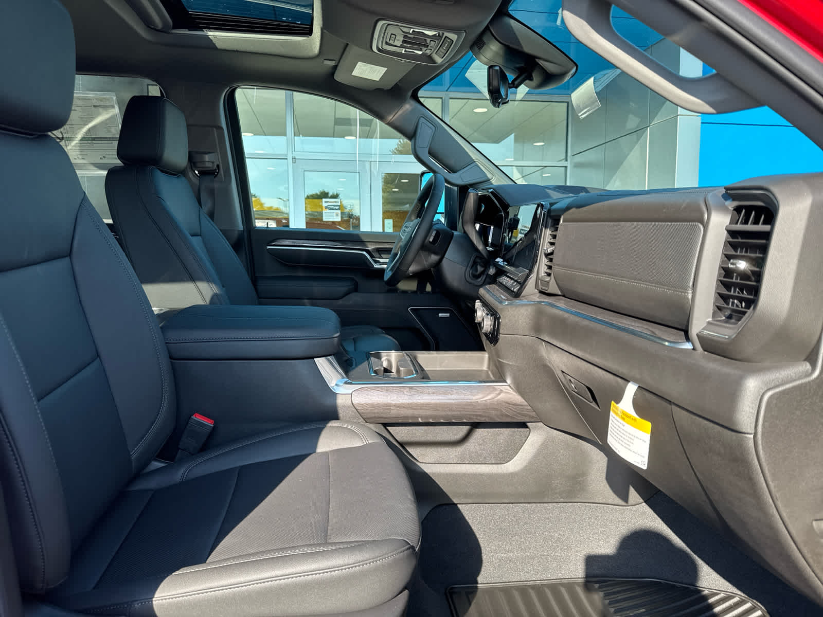 2025 Chevrolet Silverado 2500HD LTZ photo 4