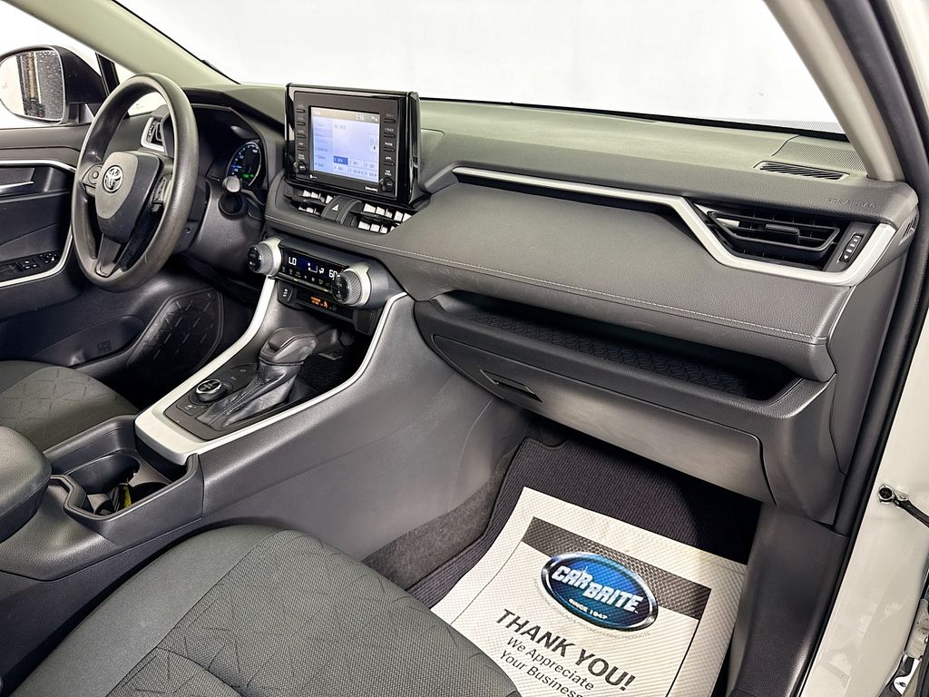 2021 Toyota RAV4 Hybrid XLE photo 27