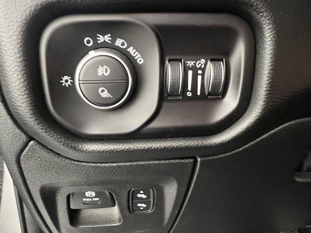 2025 Ram 1500 Rebel photo 11