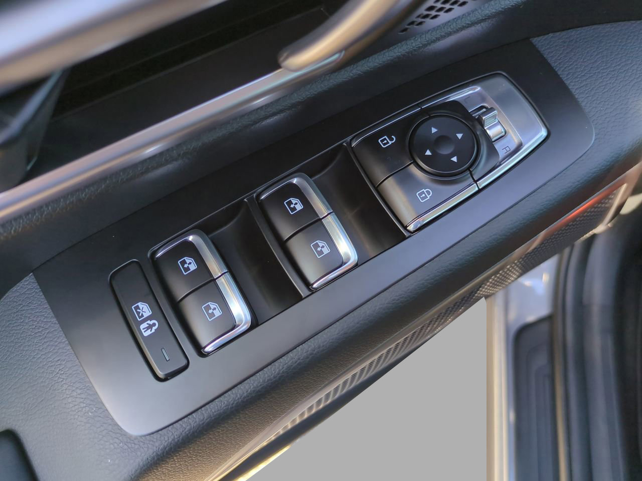 2025 Kia Telluride LX photo 23
