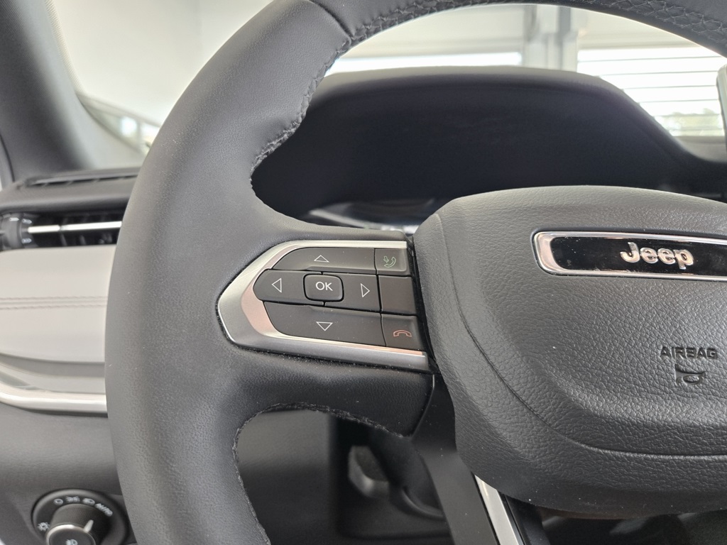 2024 Jeep Compass Limited photo 27