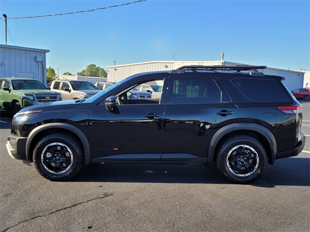 2025 Nissan Pathfinder Rock Creek photo 3