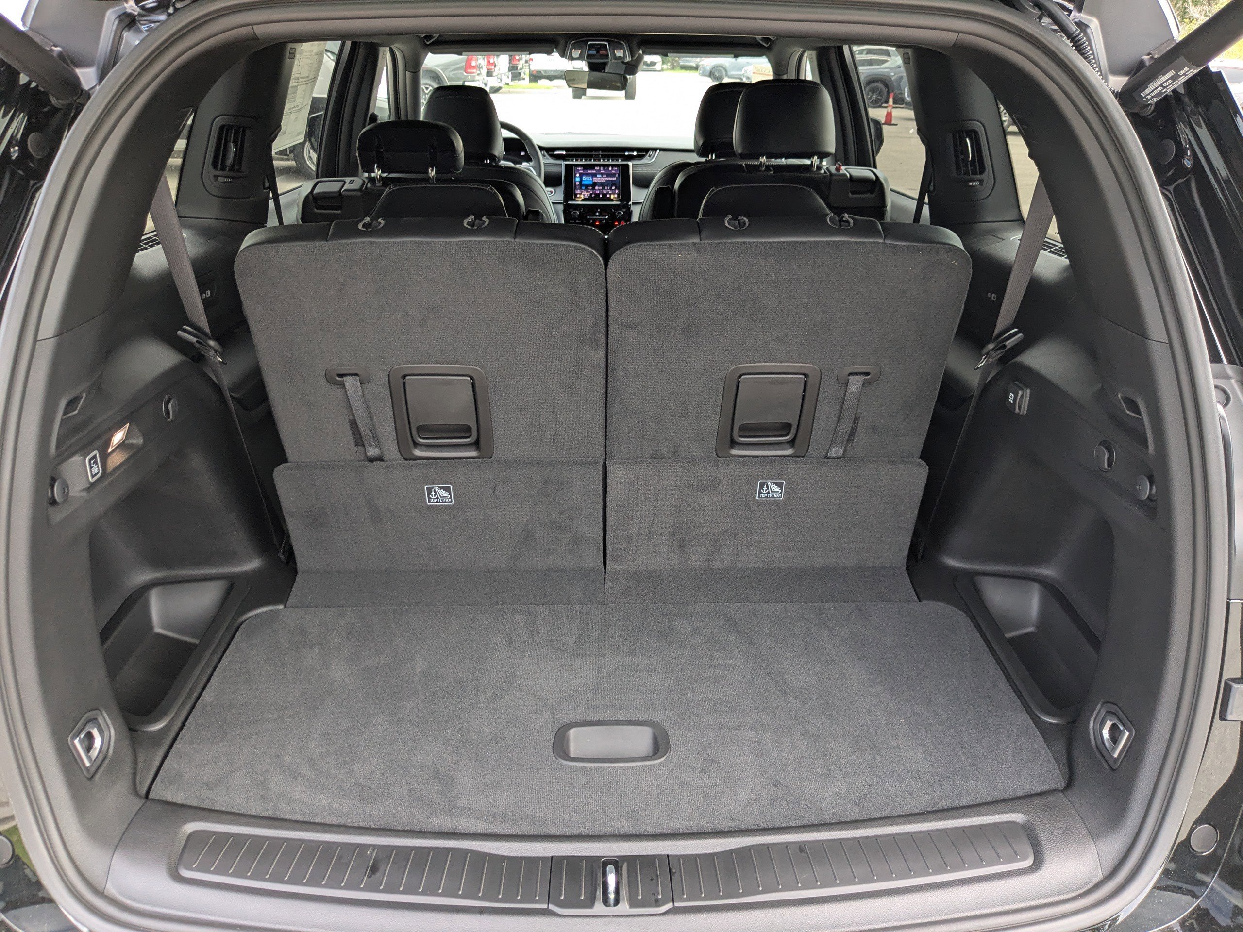 2025 Jeep Grand Cherokee Altitude photo 20