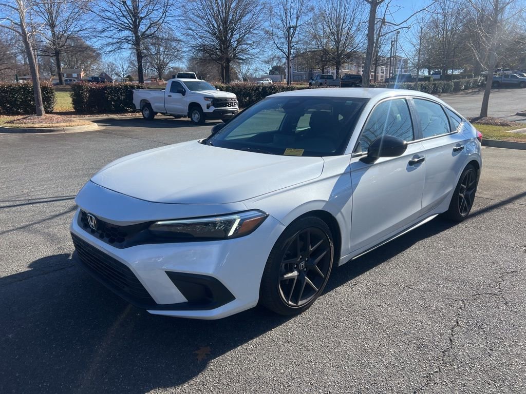 2024 Honda Civic Hatchback Sport's photo