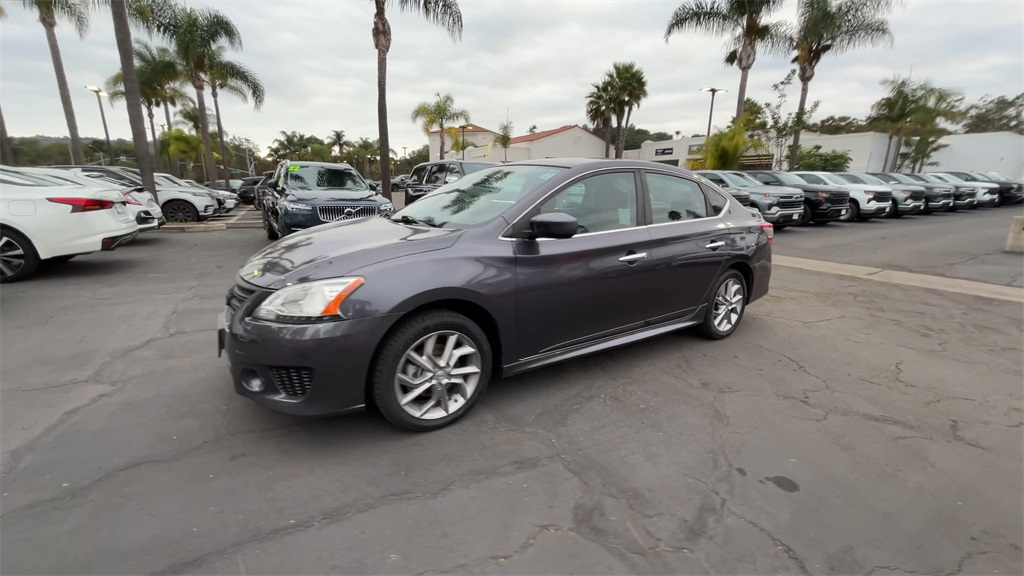 2014 Nissan Sentra SR photo 4