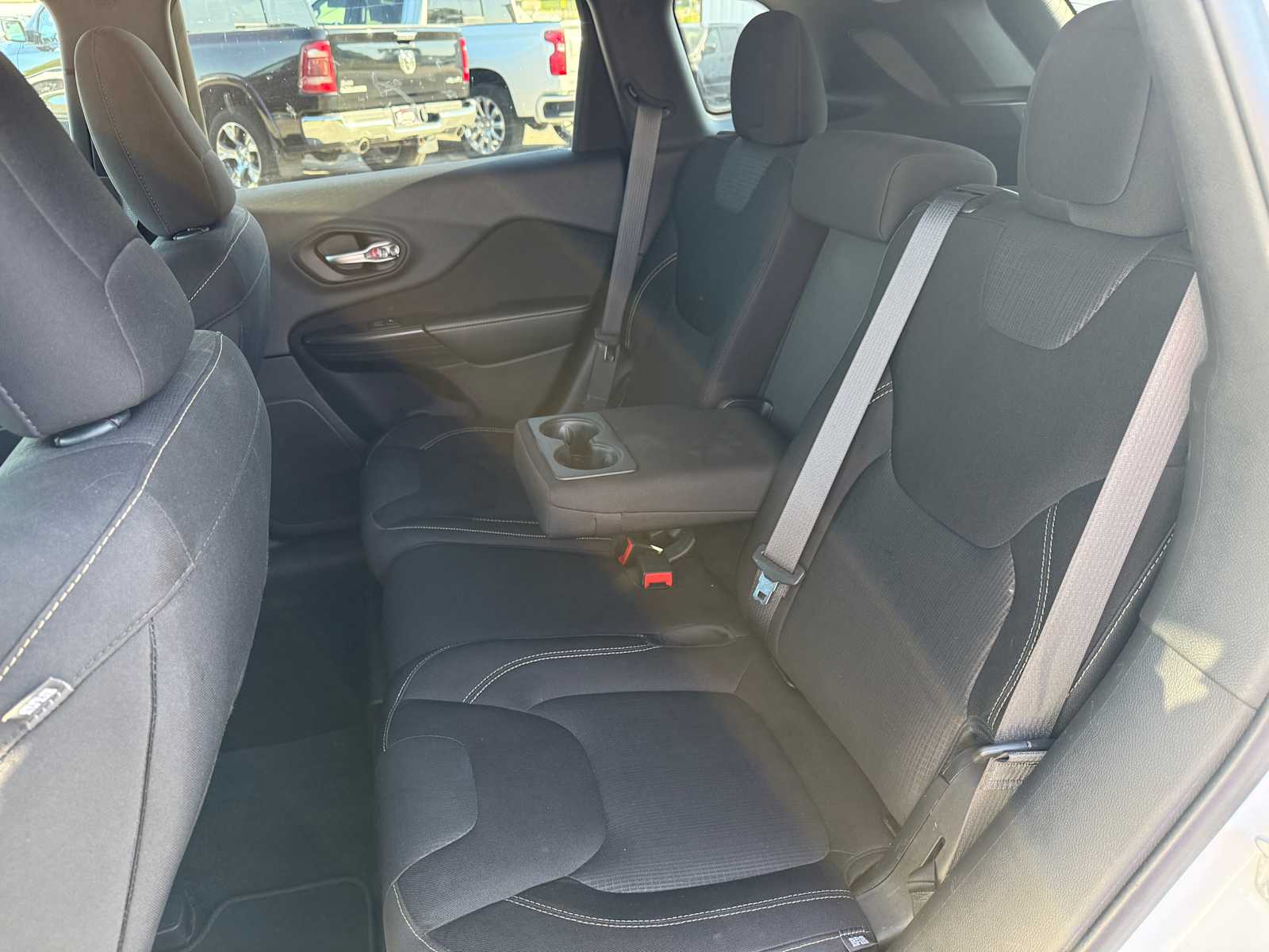 2015 Jeep Cherokee Latitude photo 27