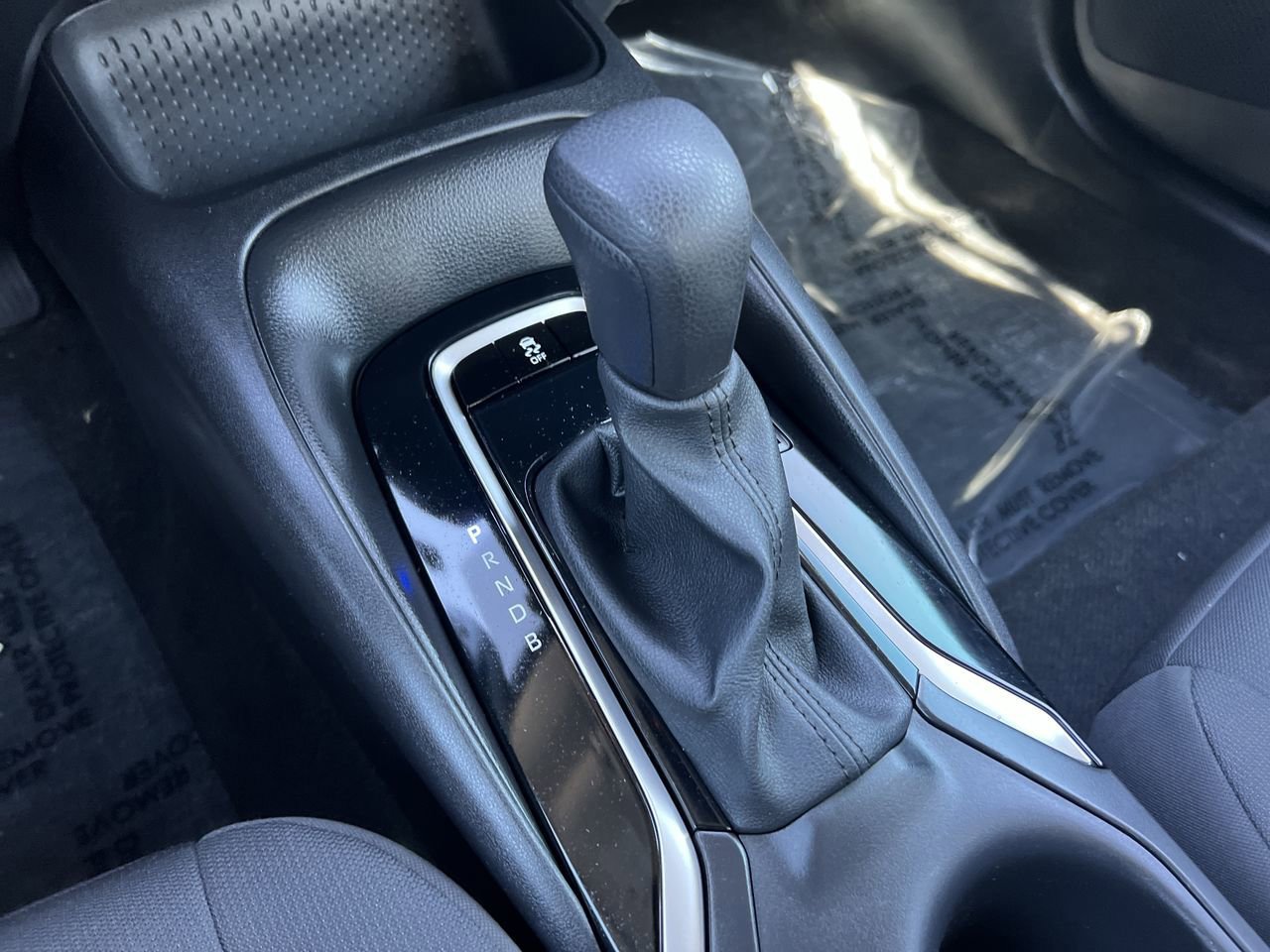 2024 Toyota Corolla LE photo 21