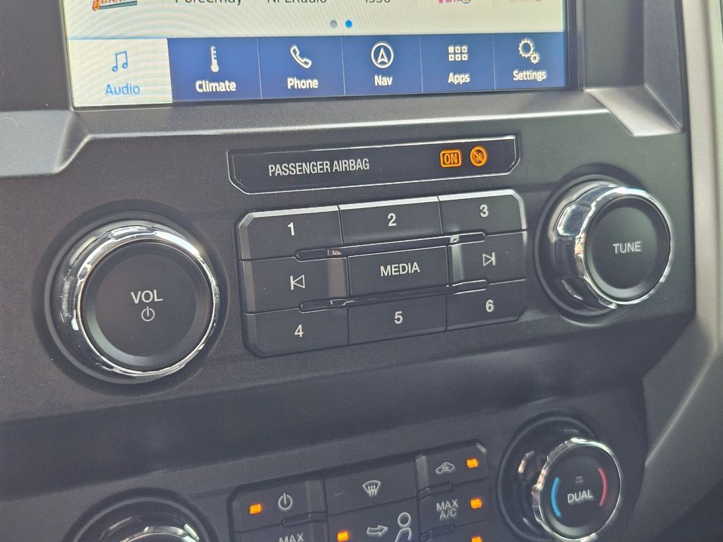 2021 Ford F-250 Lariat photo 23