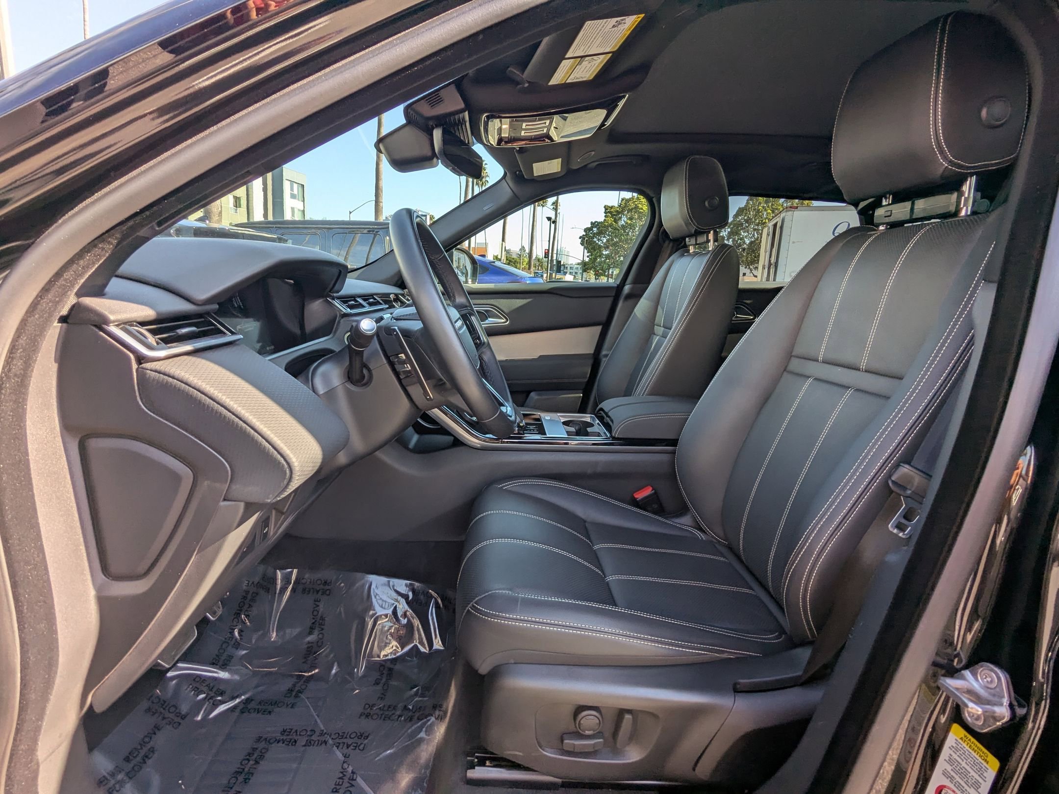 2023 Land Rover Range Rover Velar R-Dynamic S photo 14