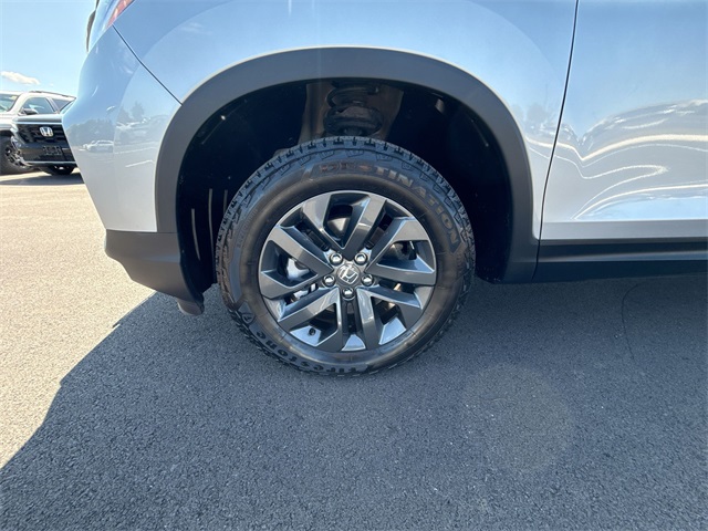 2025 Honda Ridgeline Sport photo 13