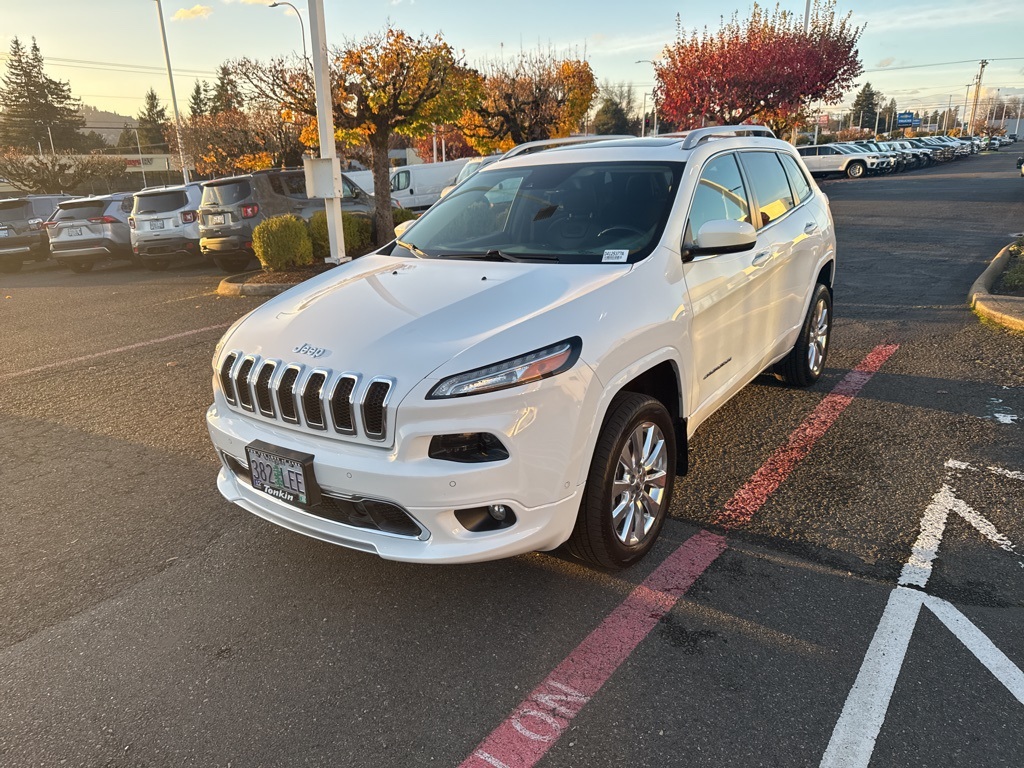 2016 Jeep Cherokee Overland photo 2