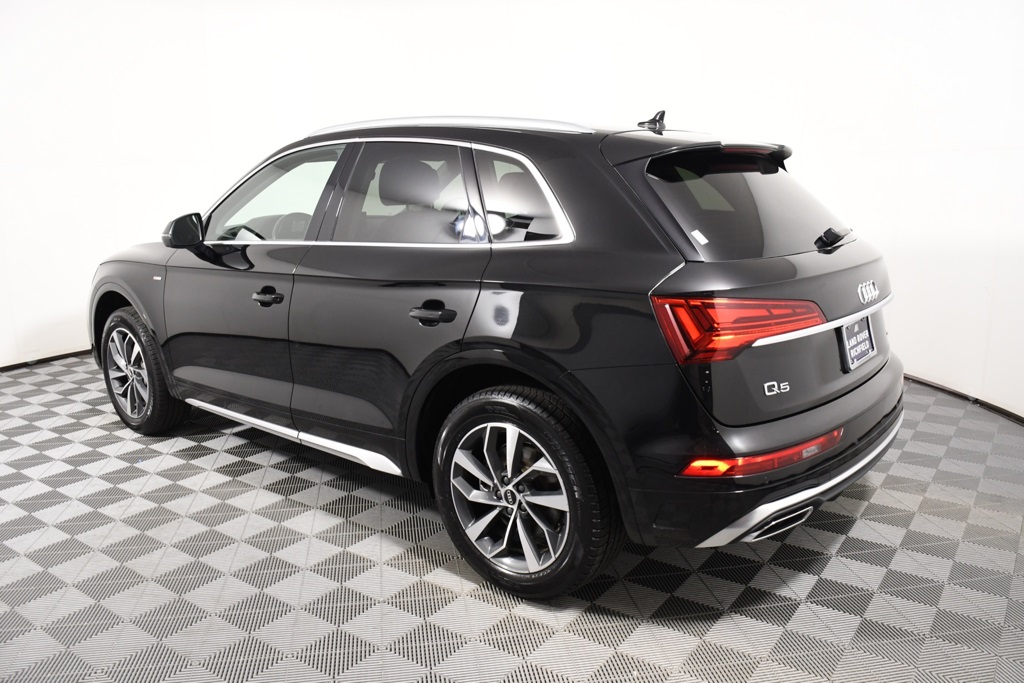 2022 Audi Q5 45 S line Premium photo 2