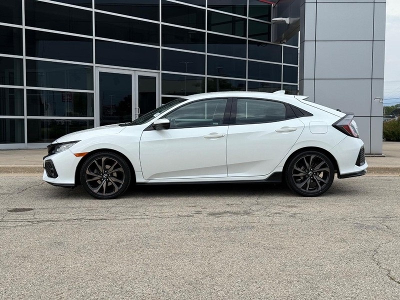 2018 Honda Civic Sport photo 6