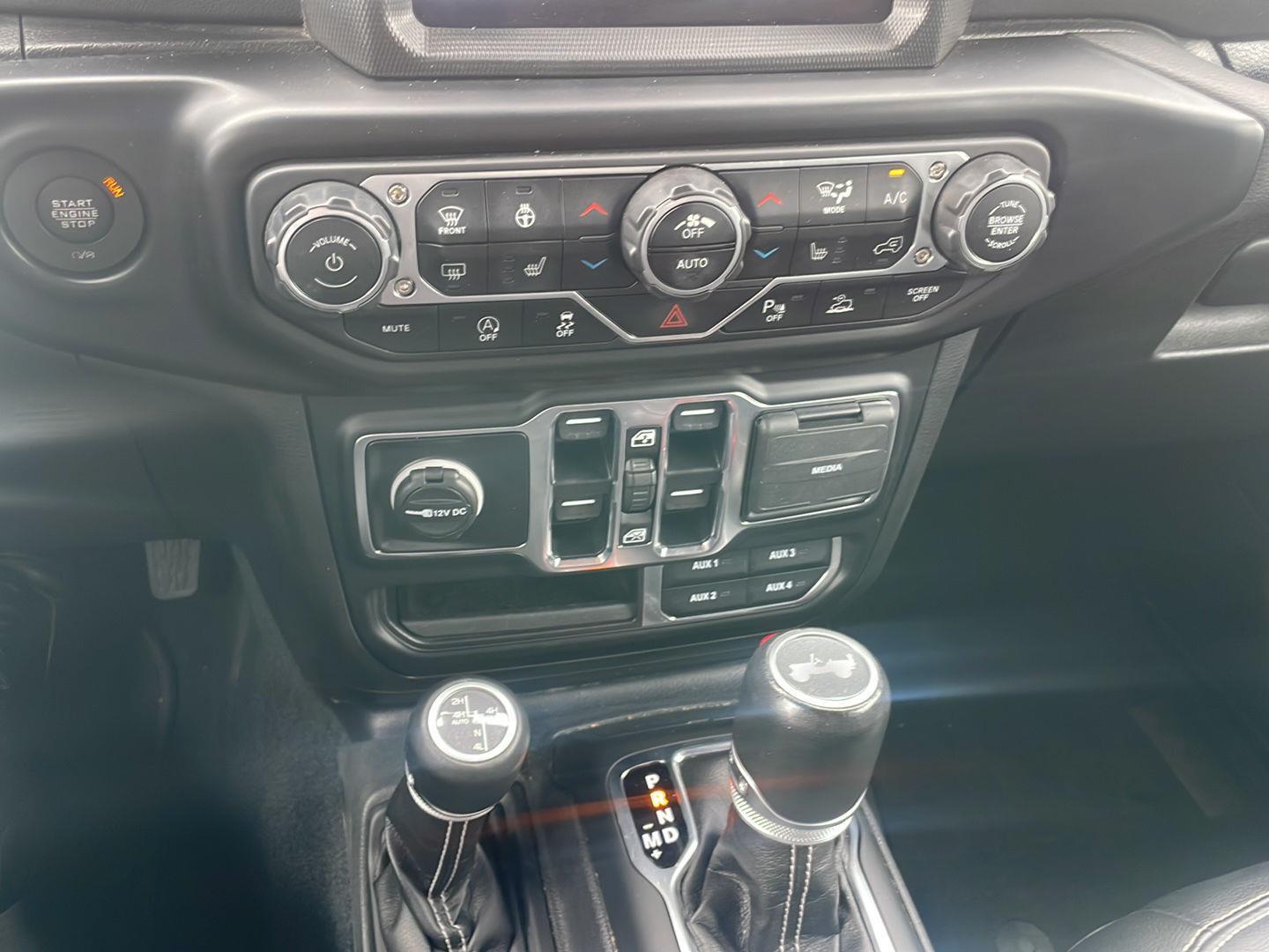 2022 Jeep Wrangler Unlimited Sahara photo 8
