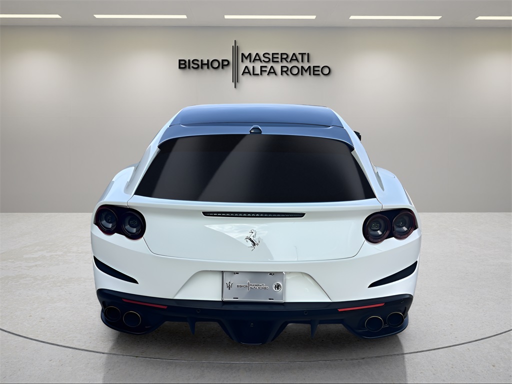 2017 Ferrari GTC4Lusso photo 5