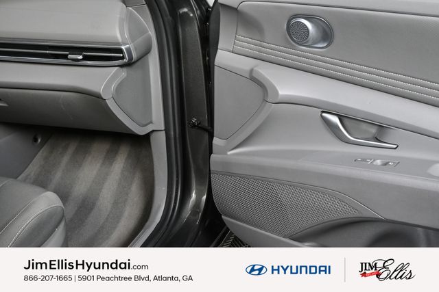 2024 Hyundai Elantra SEL Convenience photo 20
