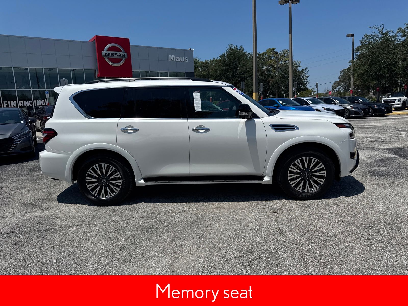 2024 Nissan Armada SL photo 2