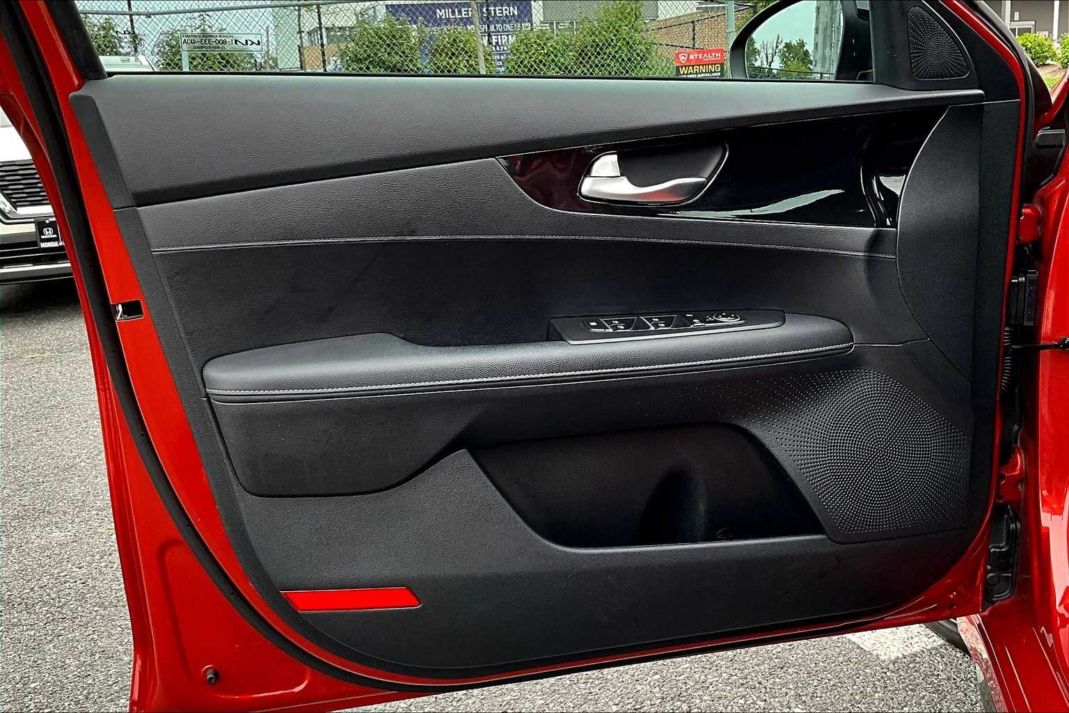 2023 Kia Forte GT-Line photo 20