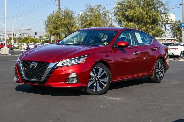 2022 Nissan Altima SV's photo