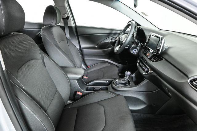 2020 Hyundai Elantra GT Base photo 19